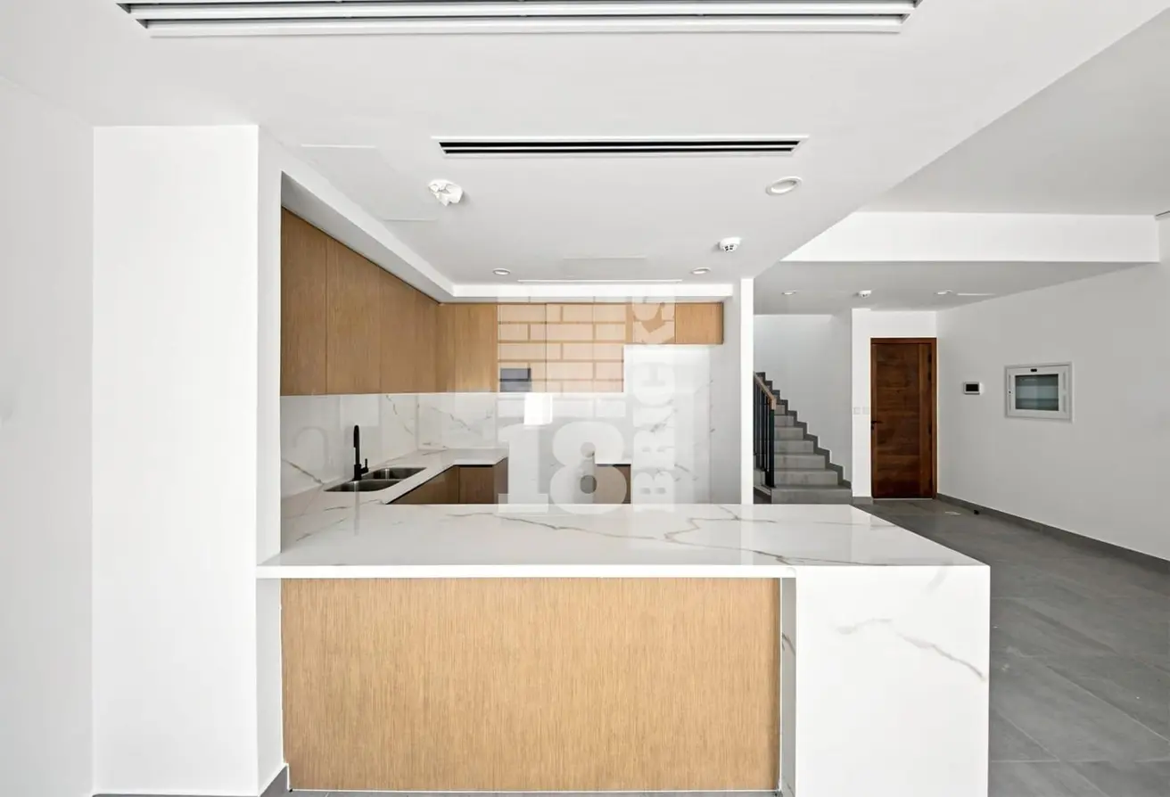 165599492 - Property Main Image