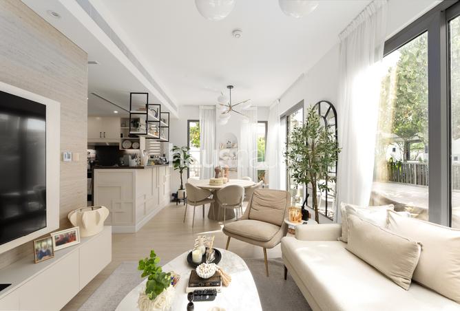 128811281 - Property Image 3