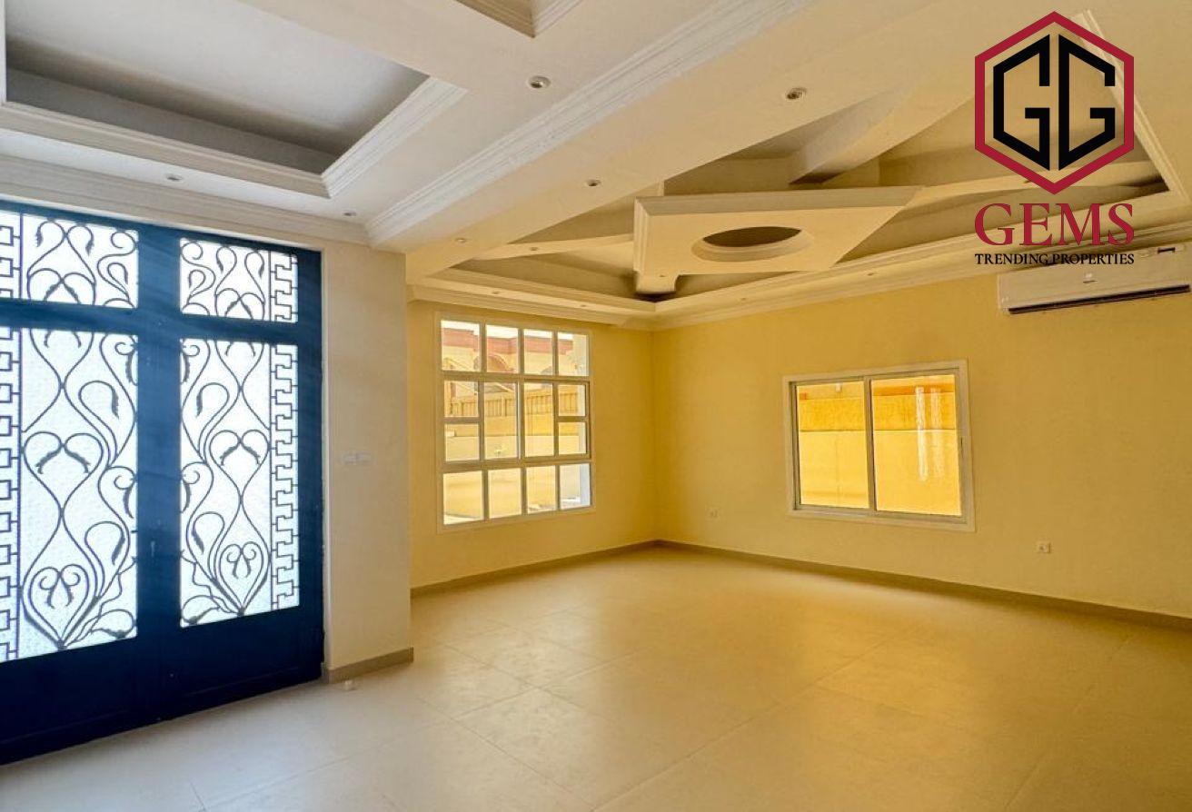 MODERN DESIGN | SPACIOUS | SERVANT BLOCK | GARDEN photo 5