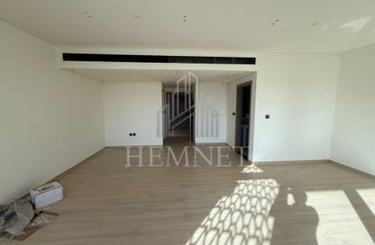 Office Space - Studio - 1 Bathroom for rent in Binghatti Emerald - District 15 - Jumeirah Village Circle - Dubai