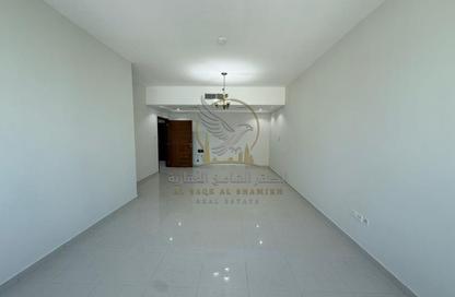Apartment - 3 Bedrooms - 4 Bathrooms for rent in Al Khan Corniche - Al Khan - Sharjah