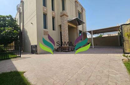 Villa - 5 Bedrooms - 4 Bathrooms for rent in Al Manara - Dubai