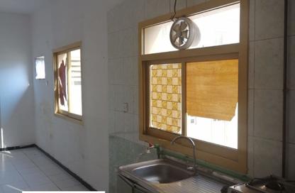 Apartment - Studio - 1 for rent in Abu shagara Building 2 - Budaniq - Al Qasimia - Sharjah Apartment - Studio - 1 for rent in Abu shagara Building 2 - Budaniq - Al Qasimia - Sharjah