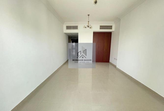 16041500 - Property Image 2