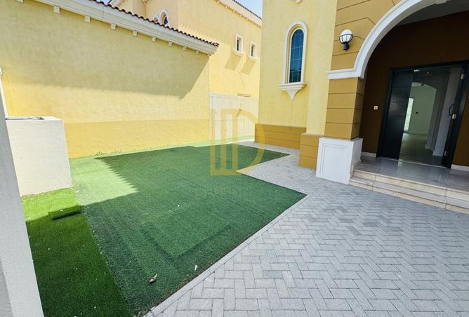 73112068 - Property Image 3