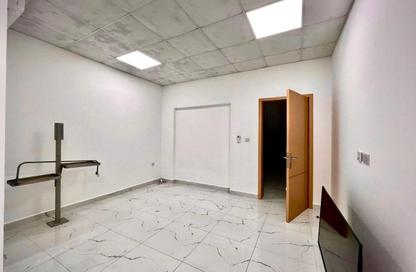 Apartment - Studio - 1 Bathroom for rent in Al Khalidiya - Abu Dhabi