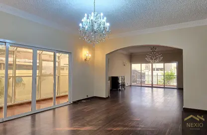 Villa - 4 Bedrooms - 5 Bathrooms for rent in Jumeirah 2 Villas - Jumeirah 2 - Jumeirah - Dubai