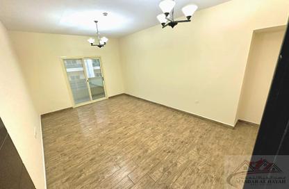 Apartment - 1 Bedroom - 2 Bathrooms for rent in Muwaileh 29 Building - Muwaileh - Sharjah