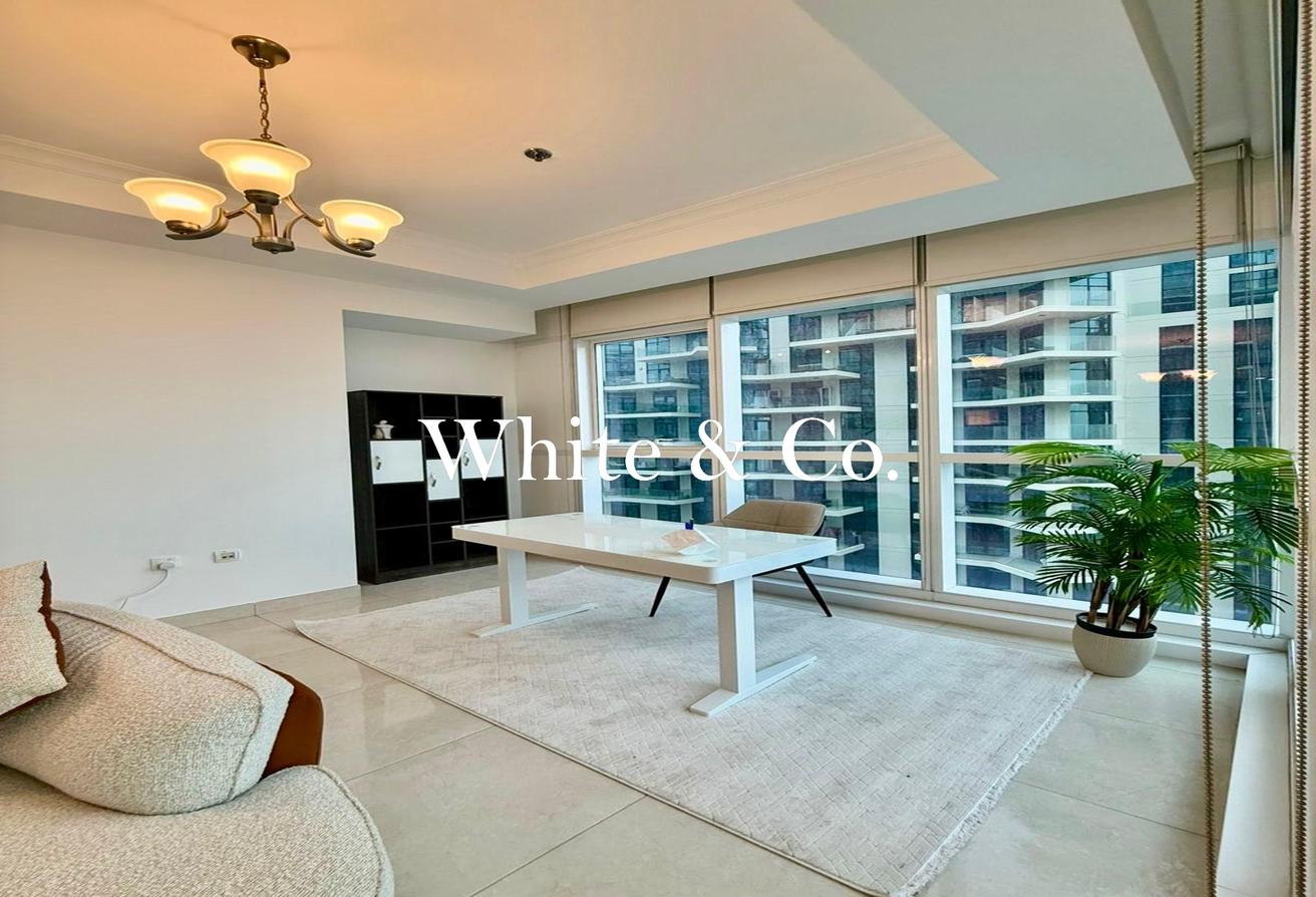 HIGH FLOOR | VIEWS | VACANT | FURNISHED photo 5