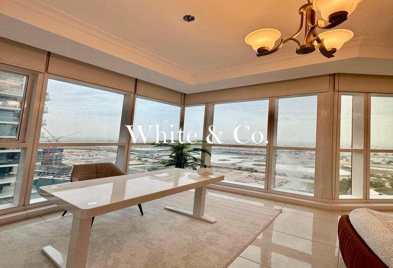 HIGH FLOOR | VIEWS | VACANT | FURNISHED photo 4