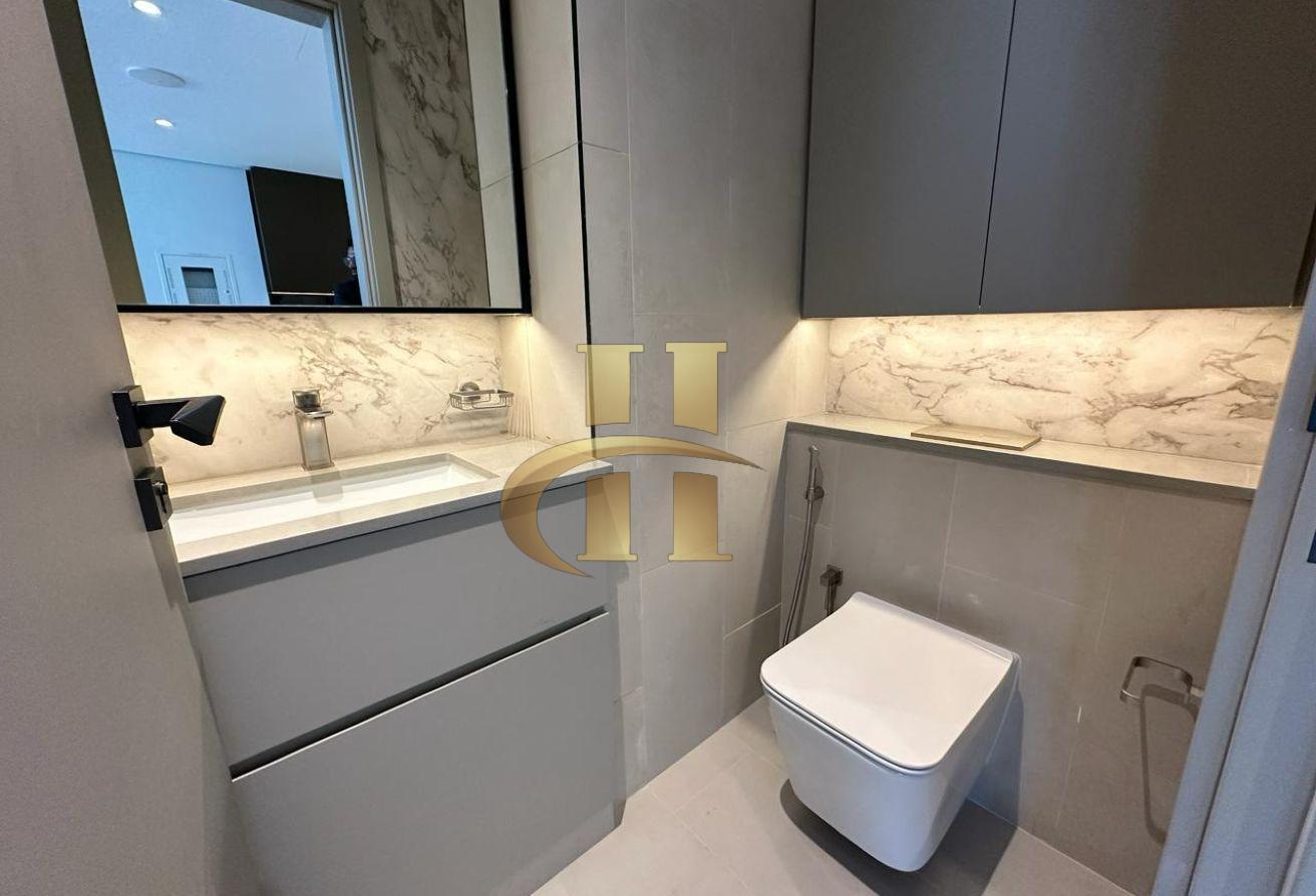 Brand New | Pool View | Elegant photo 9