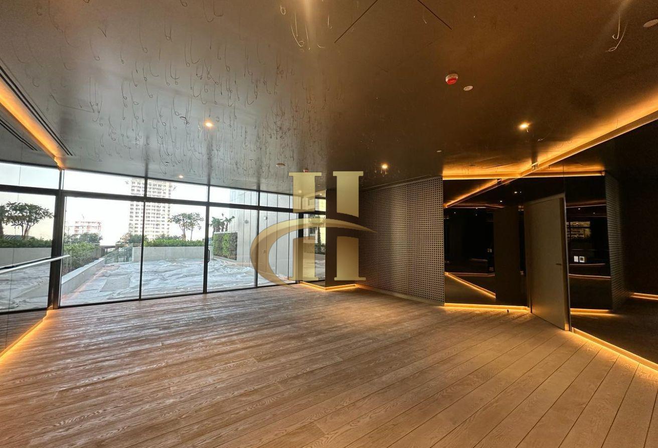 Brand New | Pool View | Elegant photo 18
