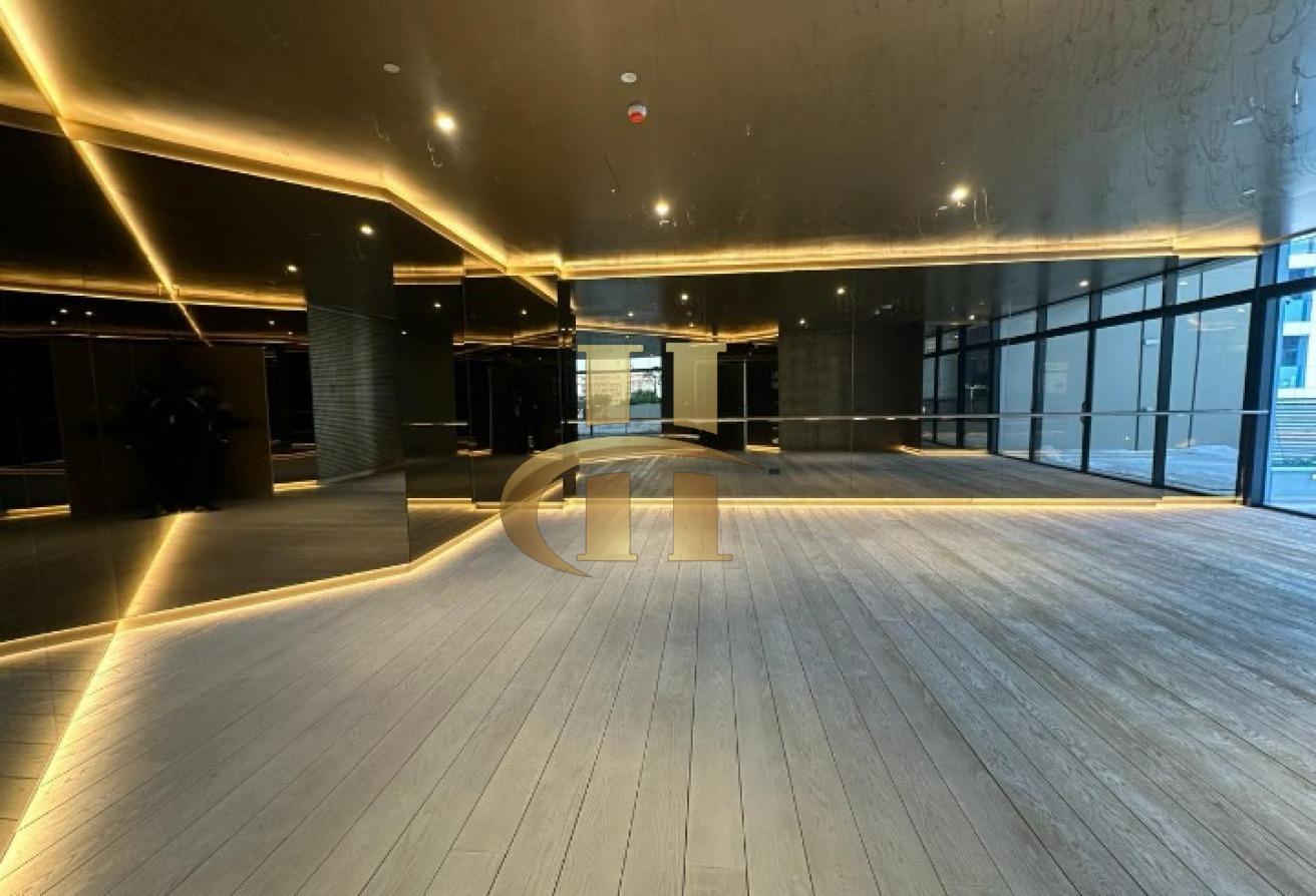 Brand New | Pool View | Elegant photo 16