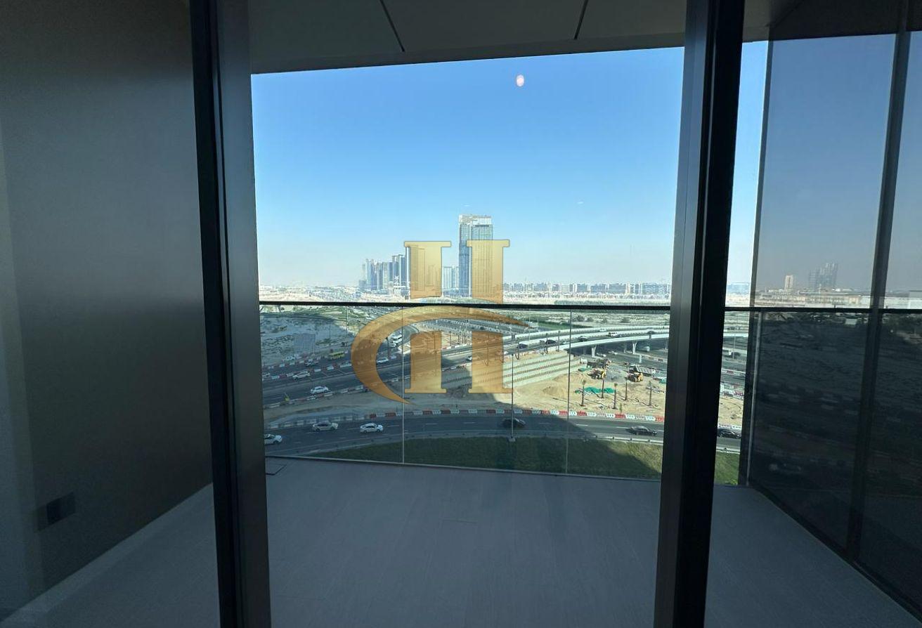 Brand New | Pool View | Elegant photo 13