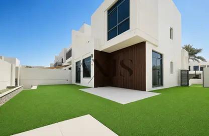 Villa - 4 Bedrooms - 4 Bathrooms for rent in Noor Townhouses - Town Square - Dubai