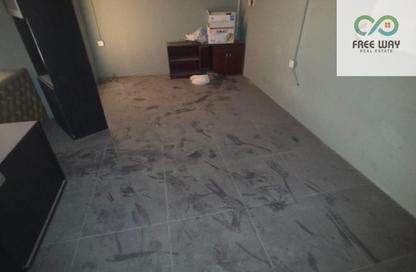 Warehouse - Studio - 2 for rent in Al Jurf Industrial 1 - Al Jurf Industrial - Ajman