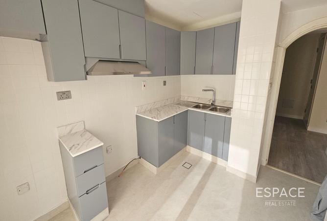 74237686 - Property Image 2