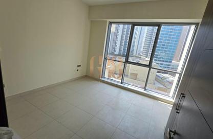 Apartment - 3 - 3 for rent in Bahwan Tower Downtown - Downtown Dubai - Dubai