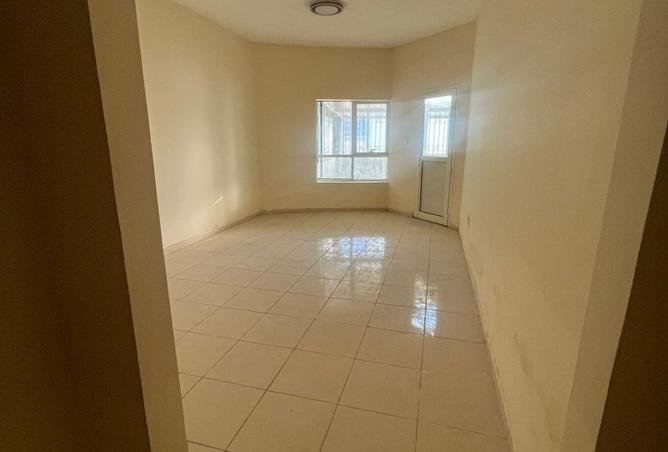 93996400 - Property Main Image