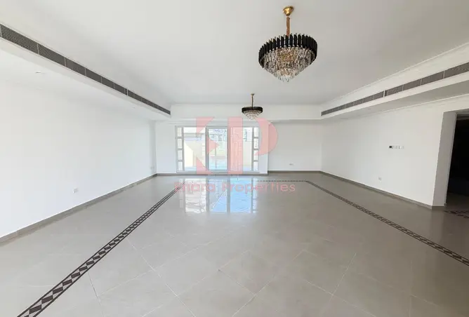 98266159 - Property Image 2