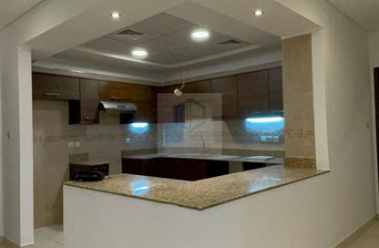 Apartment - 2 Bedrooms - 3 Bathrooms for rent in Latifa Tower - Sheikh Zayed Road - Dubai