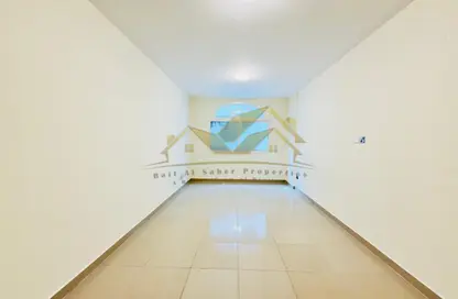 شقة - 2 غرف نوم - 2 حمامات للايجار في طريق منخول - بر دبي - دبي