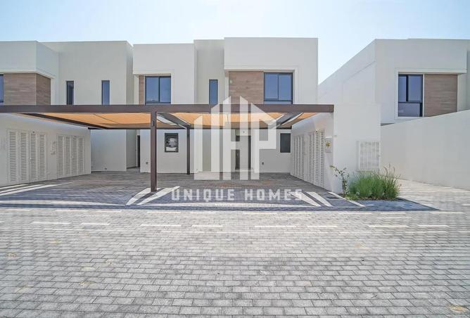 2PC7LBPggJU - Property Main Image