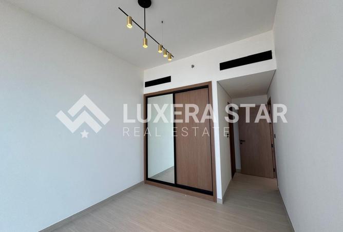 141910843 - Property Image 3