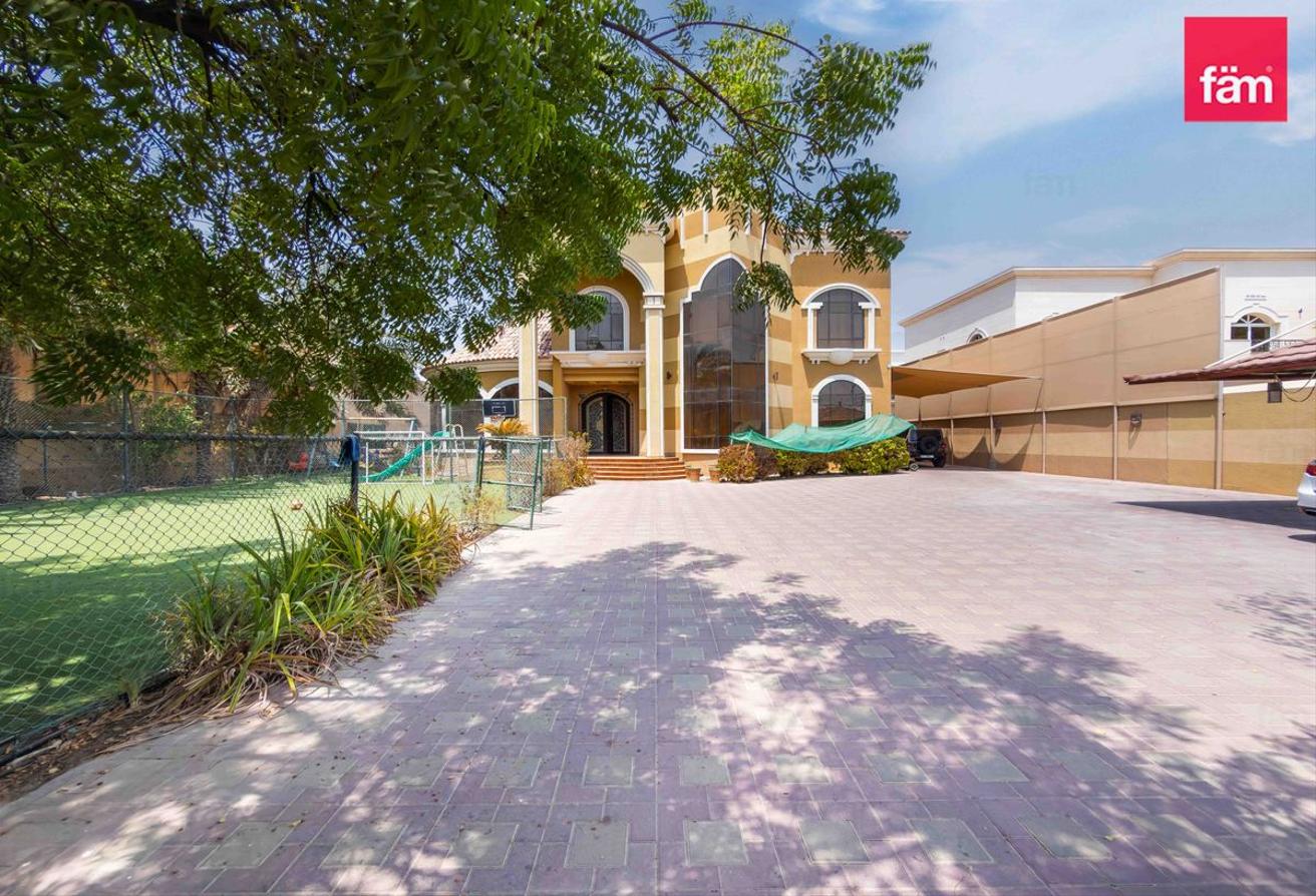 Massive villa | Separate utilities | Private pool photo 25