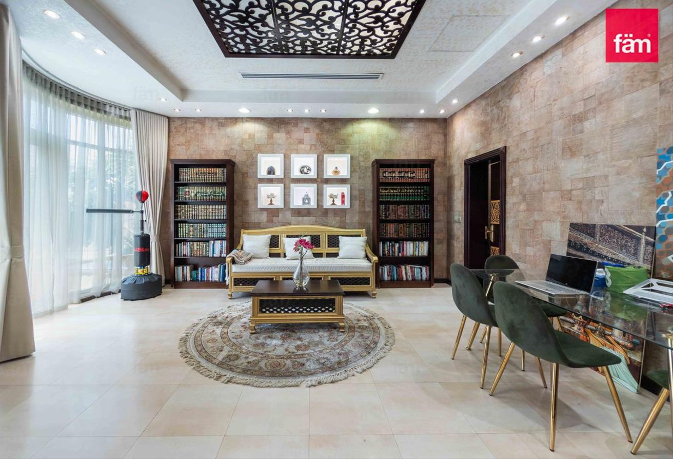 Massive villa | Separate utilities | Private pool photo 5