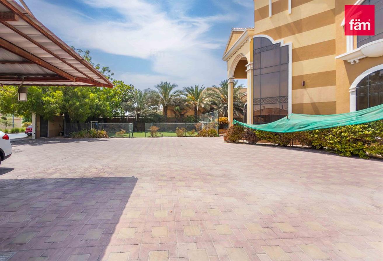Massive villa | Separate utilities | Private pool photo 18