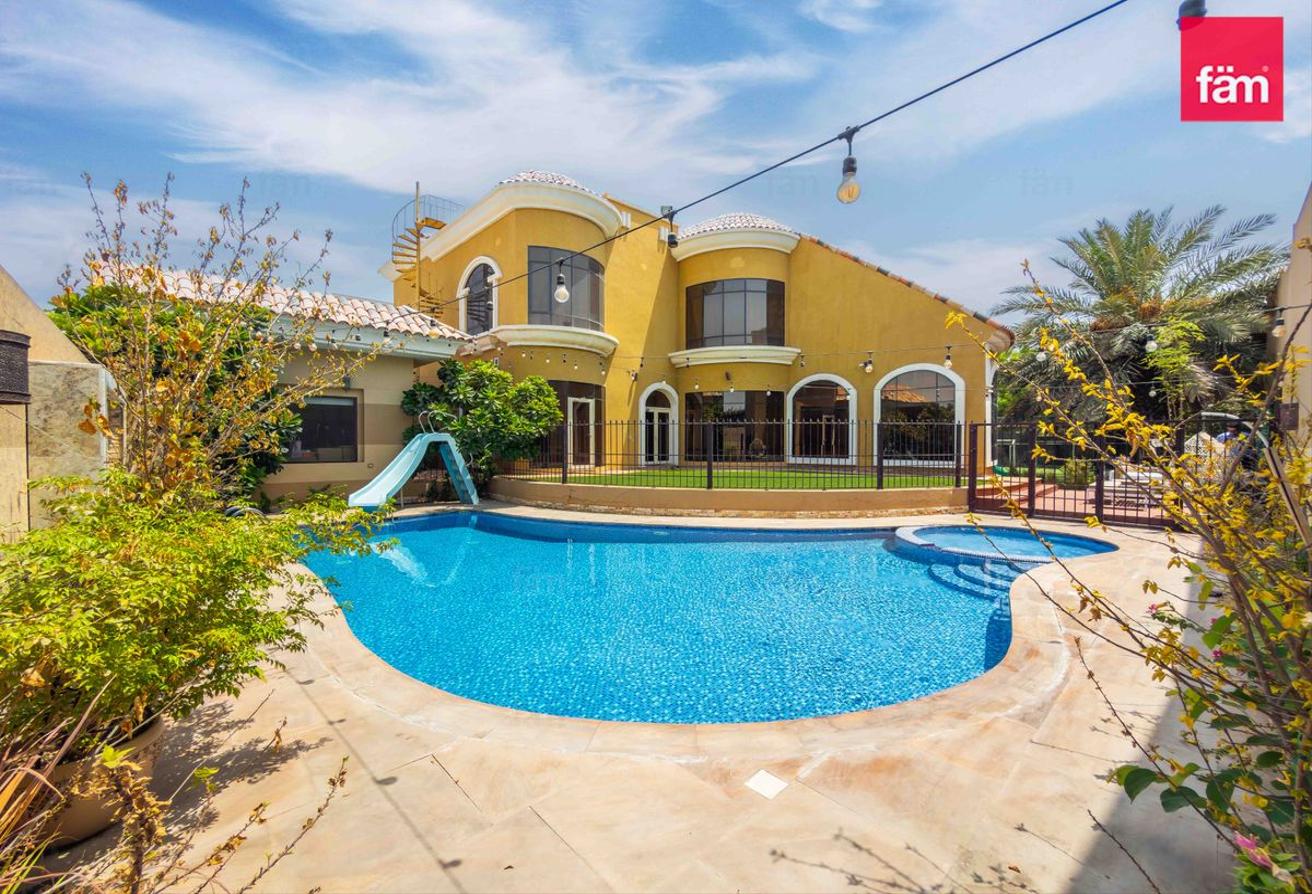 Massive villa | Separate utilities | Private pool photo 26