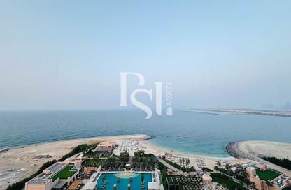 Apartment - 4 - 6 for sale in Fairmont Marina Residences - The Marina - Abu Dhabi