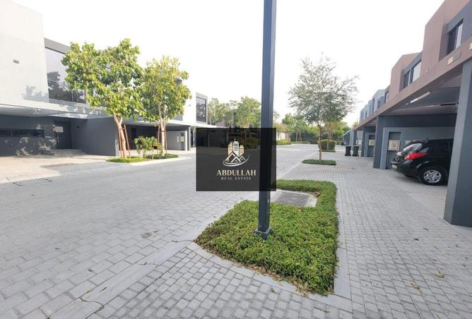 74233450 - Property Main Image