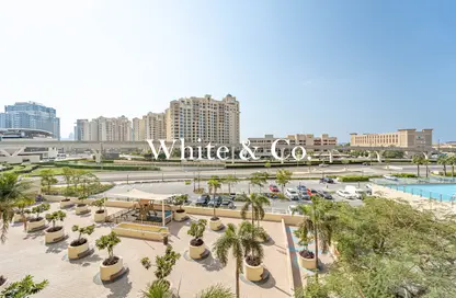 Apartment - 3 Bedrooms - 5 Bathrooms for sale in Marina Residences 4 - Marina Residences - Palm Jumeirah - Dubai
