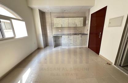 Apartment - Studio - 1 Bathroom for rent in Muwailih Building - Muwaileh - Sharjah Apartment - Studio - 1 Bathroom for rent in Muwailih Building - Muwaileh - Sharjah