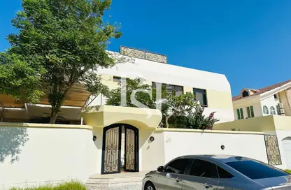 فيلا - استوديو - 7 حمامات للايجار في برج المنهل - شارع المطار - أبوظبي