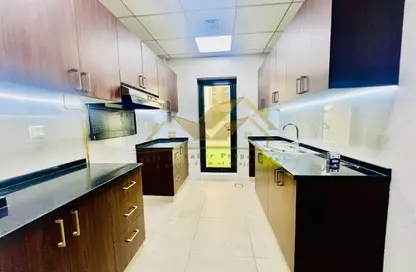 شقة - 2 غرف نوم - 3 حمامات للايجار في جميرا جاردن سيتي - السطوة - دبي