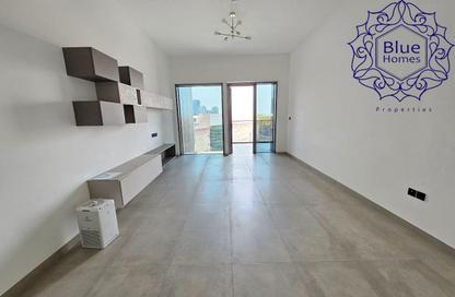 Apartment - 2 Bedrooms - 3 Bathrooms for rent in Lamcy Residence - Oud Metha - Bur Dubai - Dubai