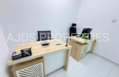 Office Space - Studio - 1 Bathroom for rent in Red Avenue - Al Garhoud - Dubai