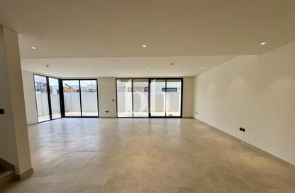 Villa - 5 - 5 for rent in California Residence - California Village - Dubai