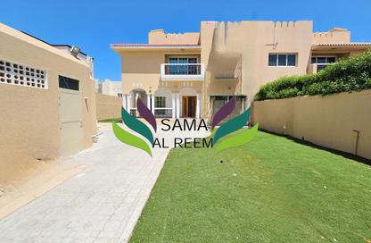 Villa - 3 Bedrooms - 3 Bathrooms for rent in Umm Suqeim 2 Villas - Umm Suqeim 2 - Umm Suqeim - Dubai