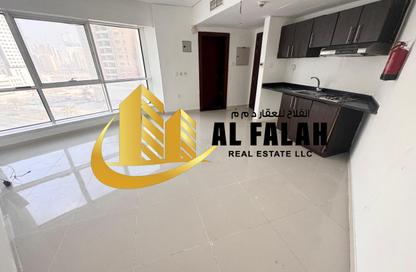 شقة - 6 حمامات للايجار في شارع التعاون الجديد - التعاون - الشارقة