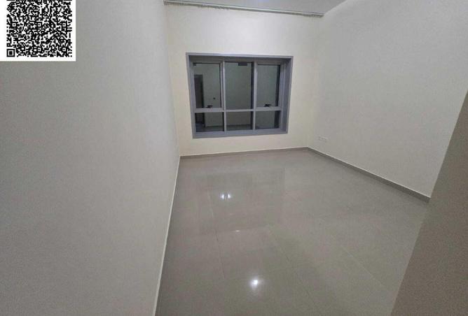 100404782 - Property Image 2