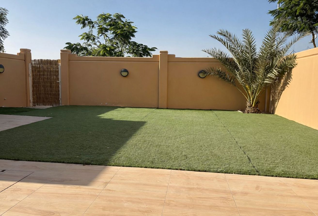 LUXURIOUS | SPACIOUS | 4BR FAMILY  VILLA