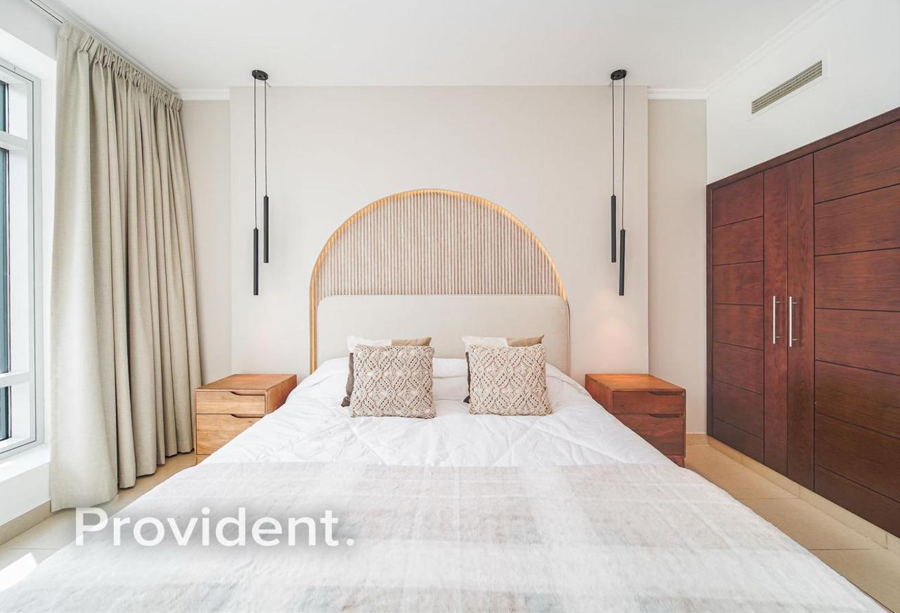 Largest Layout | Furnished | Vacant photo 13