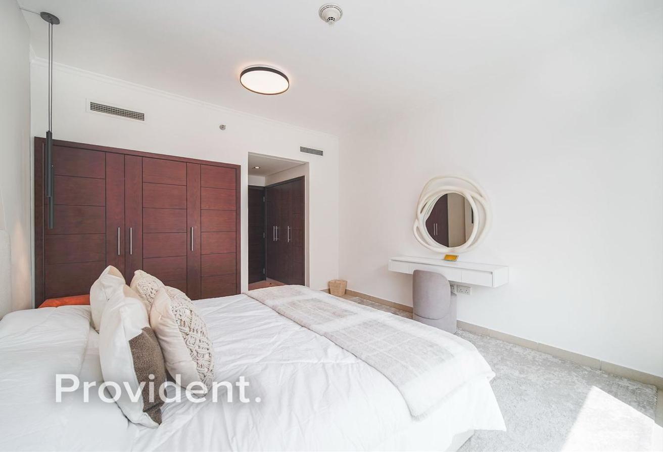 Largest Layout | Furnished | Vacant photo 11