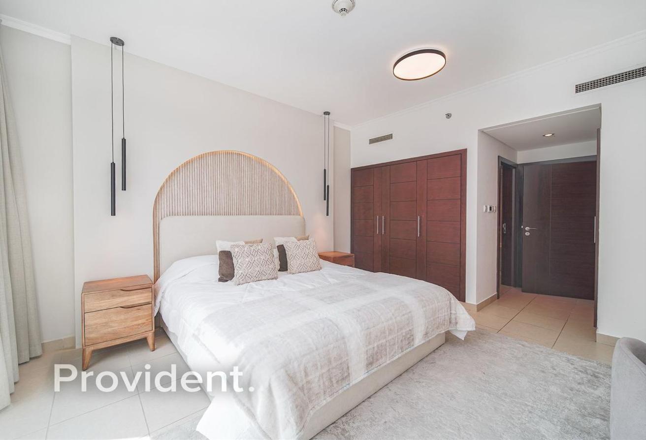 Largest Layout | Furnished | Vacant photo 12