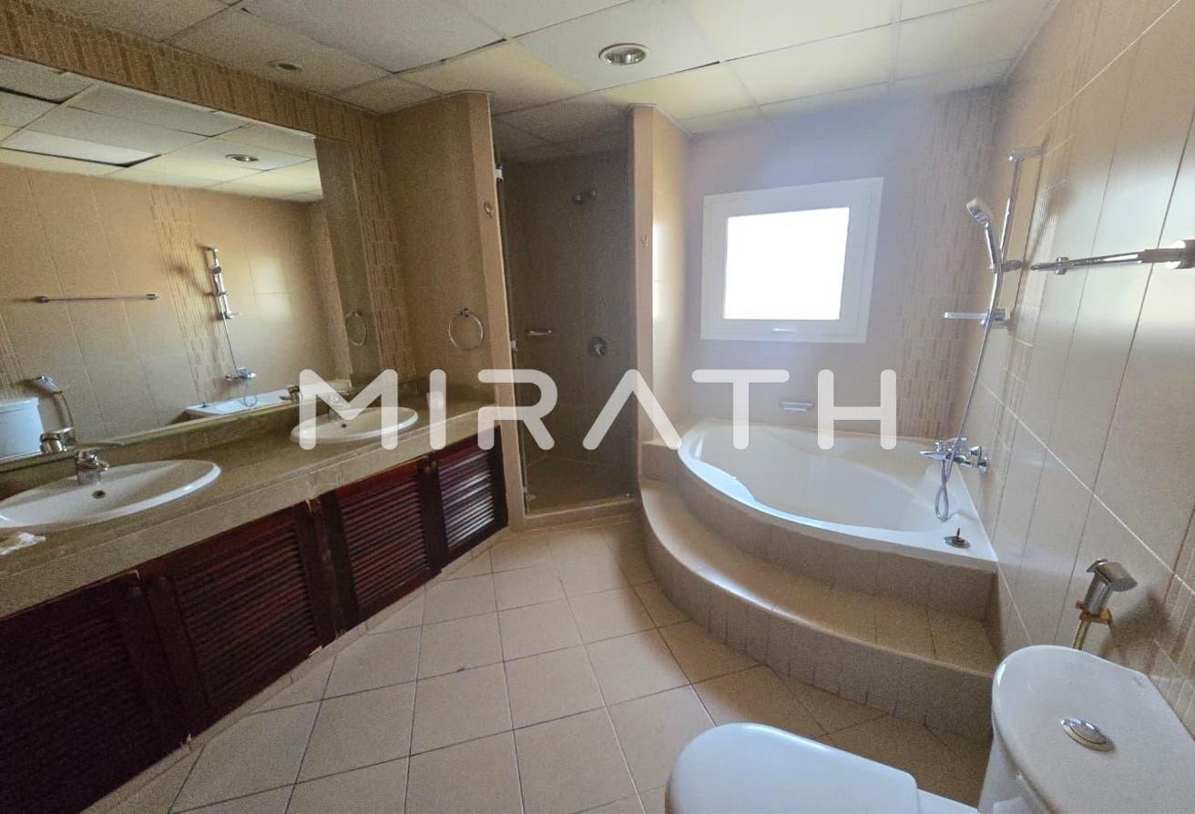 Compound Villa | Shared Pool| Close to beach photo 10