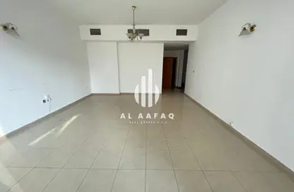 شقة - 2 غرف نوم - 2 حمامات للايجار في المجاز 3 - المجاز - الشارقة